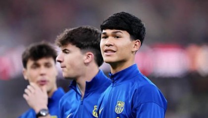 世体：巴萨更衣室内部有消息称德罗可能会加盟巴黎圣日耳曼