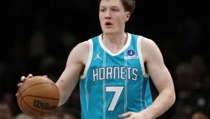 世界杯客户端升级下载-克尼普尔是本赛季唯一一位三分球命中数超过200个的球员